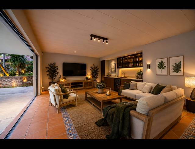 4 BEDROOM FREEHOLD FOR SALE IN NORTHCLIFF